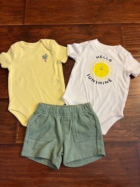 ⭐️⭐️ PICK 5 / $20 Garanimals Yellow & White Onesies & Green Shorts Set 3-6M